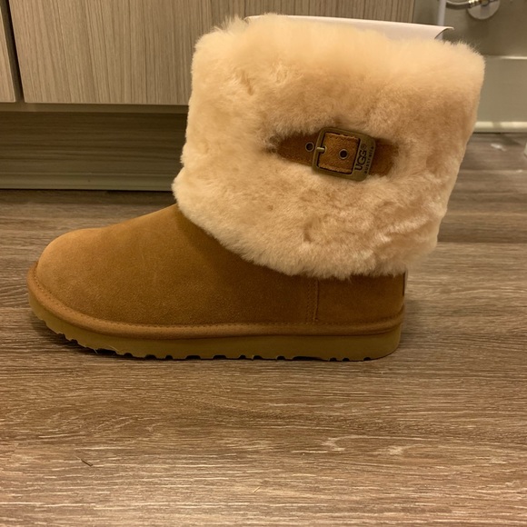 UGG Shoes - NWT Ellee Chestnut Brown Suede UGG Boots